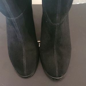 Chinese laundry suede leather booties
